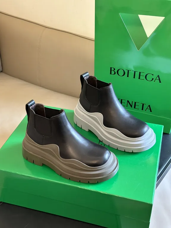 Bottega Veneta Shoe 